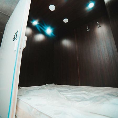 Capsule Hotel Technocave Bichkek Extérieur photo