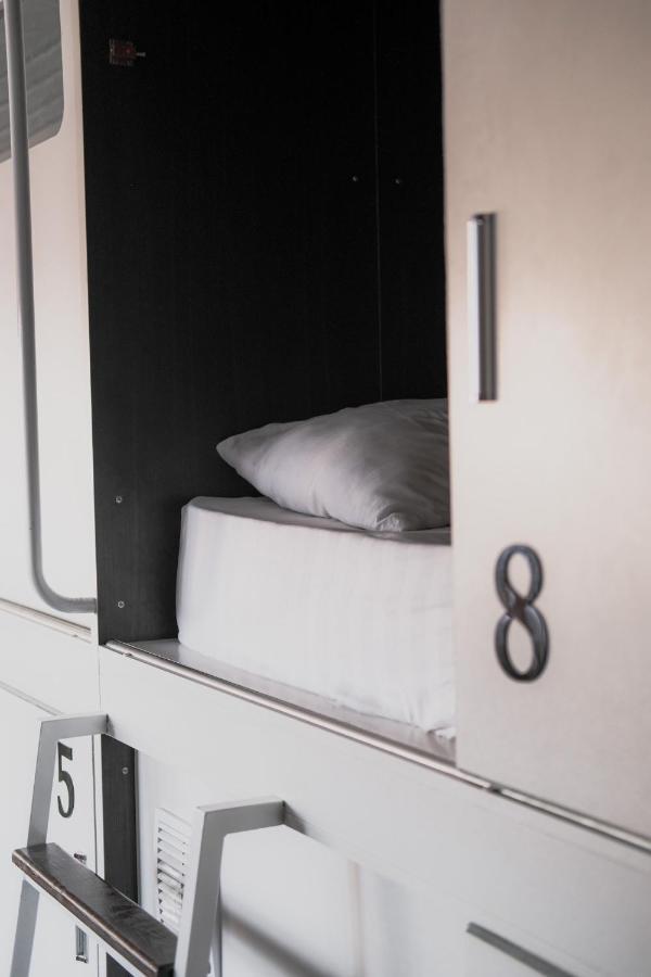 Capsule Hotel Technocave Bichkek Extérieur photo