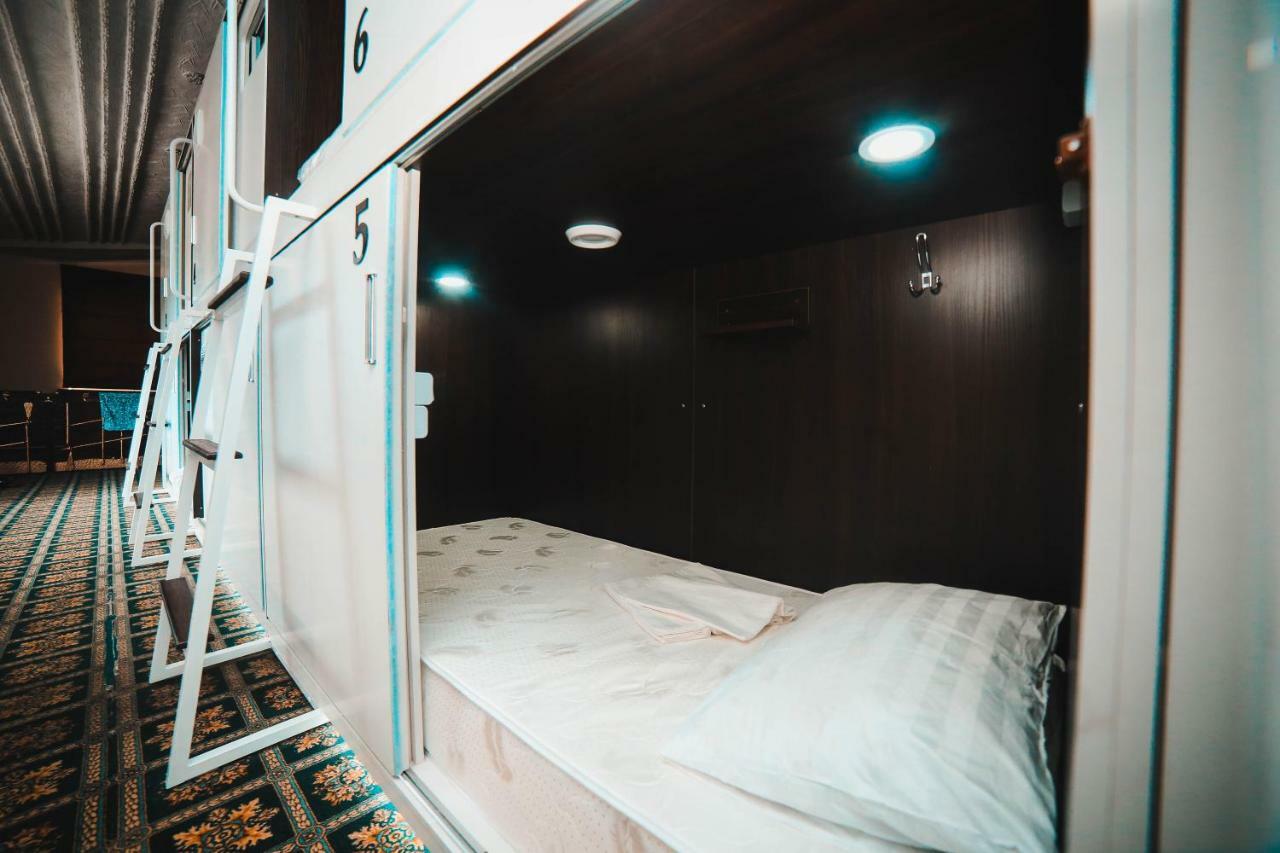 Capsule Hotel Technocave Bichkek Extérieur photo